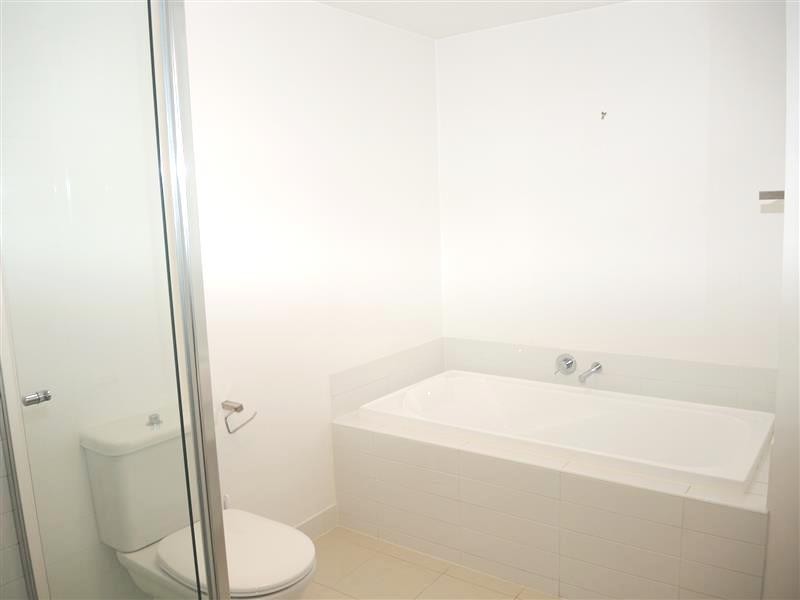 3402/100 Harbour Esplanade, Docklands VIC 3008