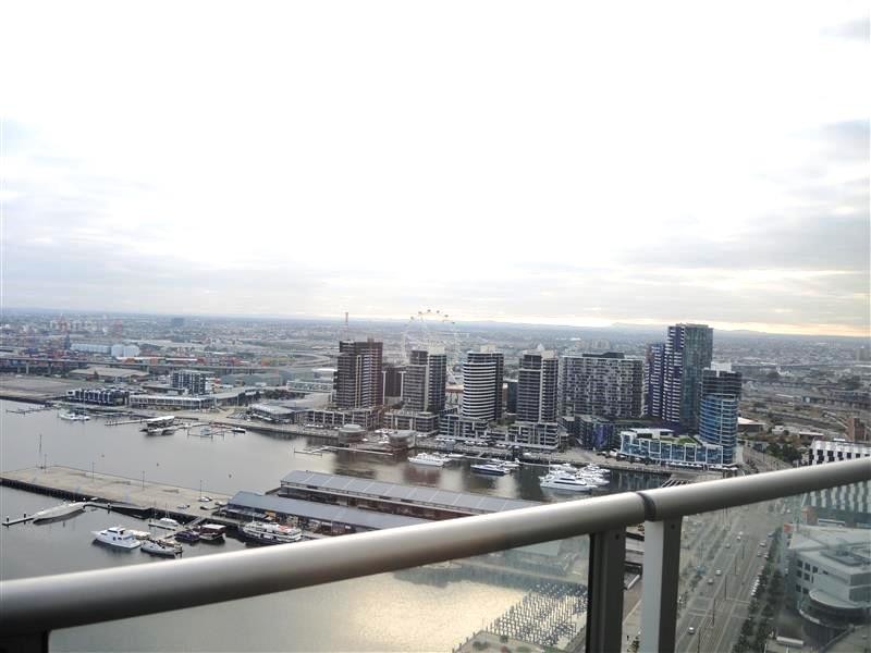 3402/100 Harbour Esplanade, Docklands VIC 3008