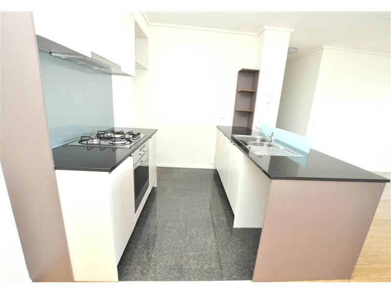 REF 21682/100 Kavanagh Street, Southbank VIC 3006