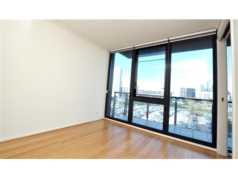 REF 21682/100 Kavanagh Street, Southbank VIC 3006