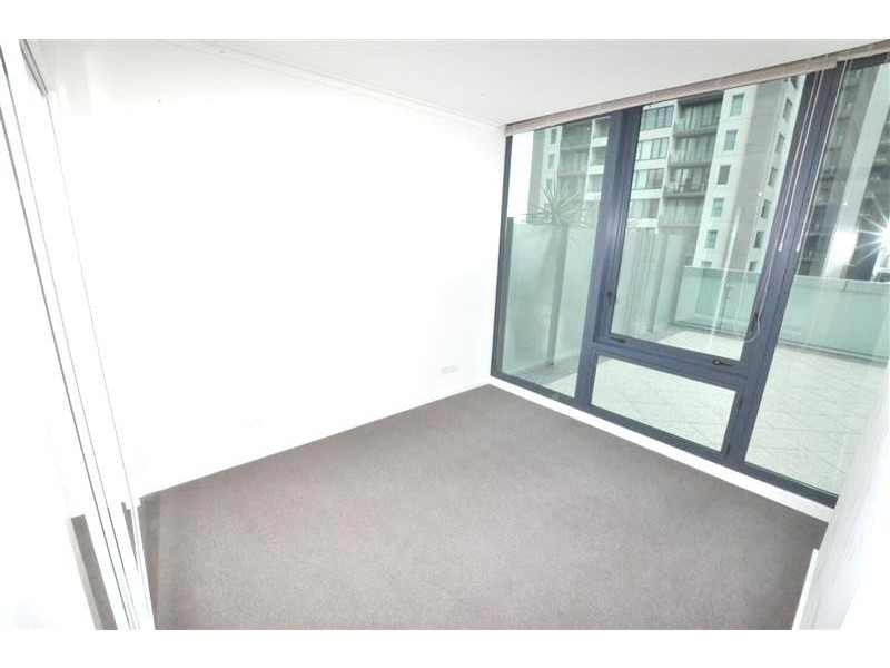 REF 21765/180 City Road, Southbank VIC 3006