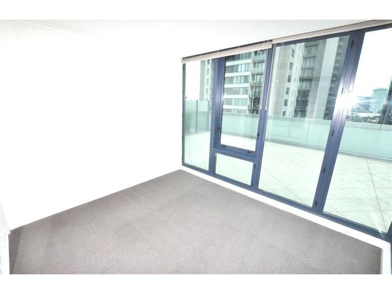 REF 21765/180 City Road, Southbank VIC 3006