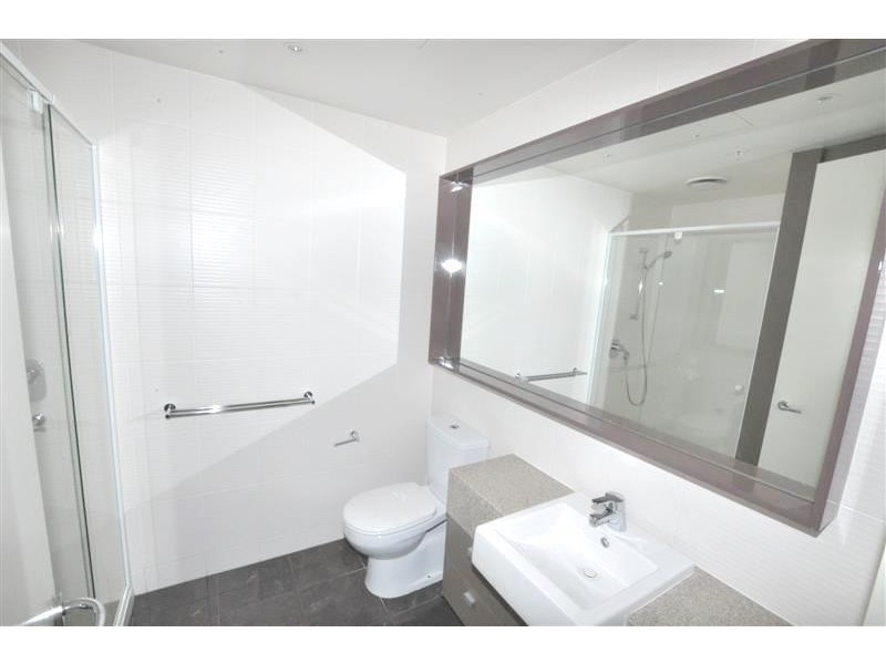 REF 21765/180 City Road, Southbank VIC 3006