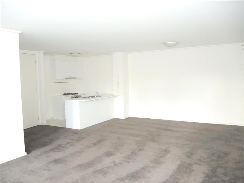 REF 21766/99 Whiteman Street, Southbank VIC 3006