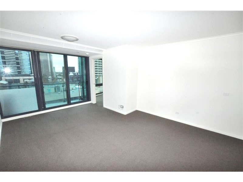 REF 21768/180 City Road, Southbank VIC 3006