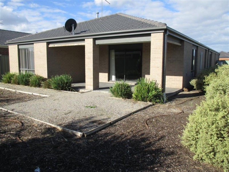 19 Butler Grove, Wyndham Vale VIC 3024