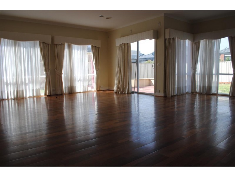 3 Langbourne Court, Point Cook VIC 3030