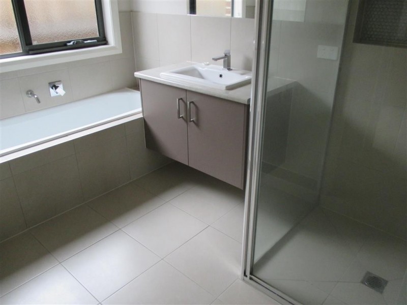 27 Seychells Street, Point Cook VIC 3030