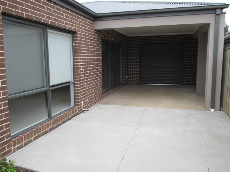 27 Seychells Street, Point Cook VIC 3030