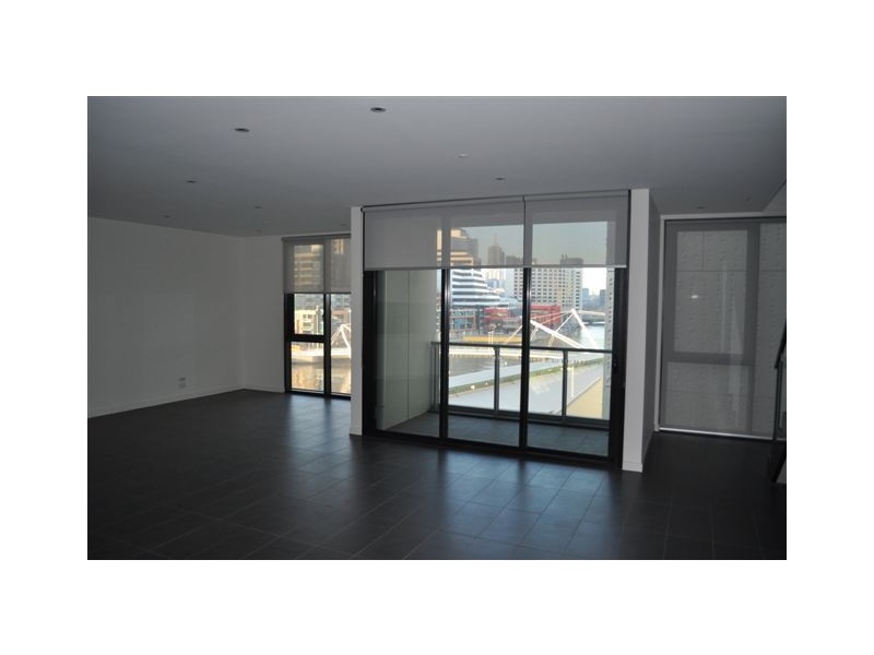 323/20 Convention Centre Place, Docklands VIC 3008