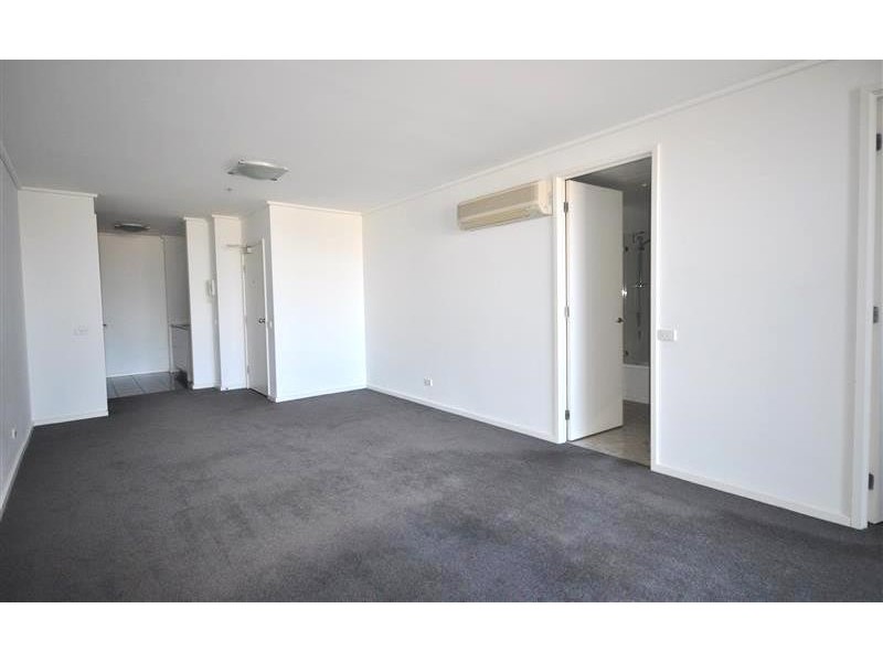 REF 21782/183 City Road, Southbank VIC 3006
