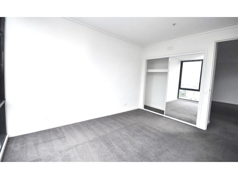 REF 21786/183 City Road, Southbank VIC 3006