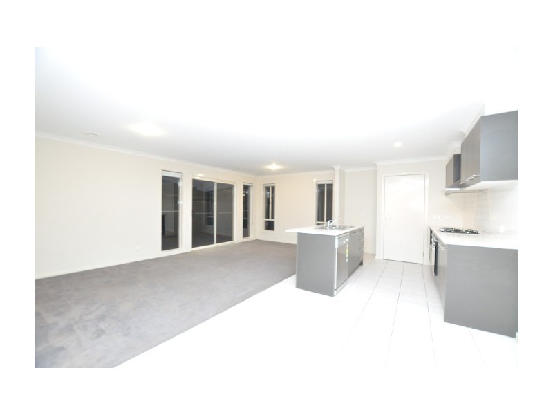 13 Conondale Street, Tarneit VIC 3029