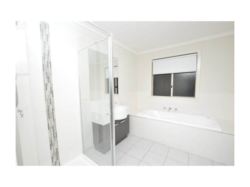 13 Conondale Street, Tarneit VIC 3029