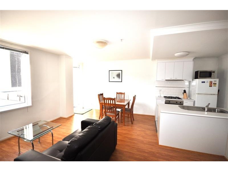 REF 21789/79 Whiteman Street, Southbank VIC 3006