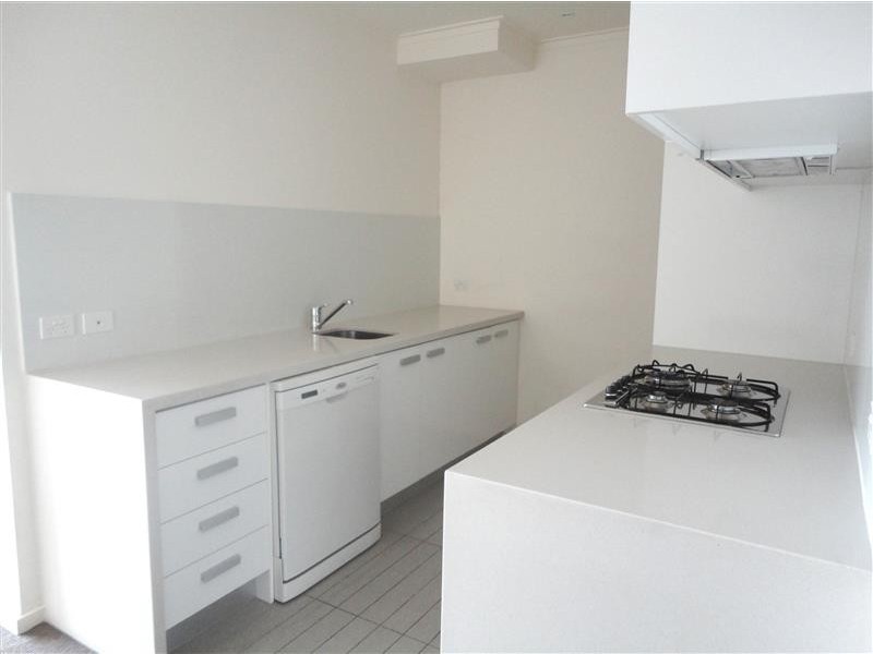 REF 21803/63 Whiteman Street, Southbank VIC 3006