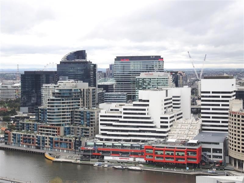 REF 21803/63 Whiteman Street, Southbank VIC 3006