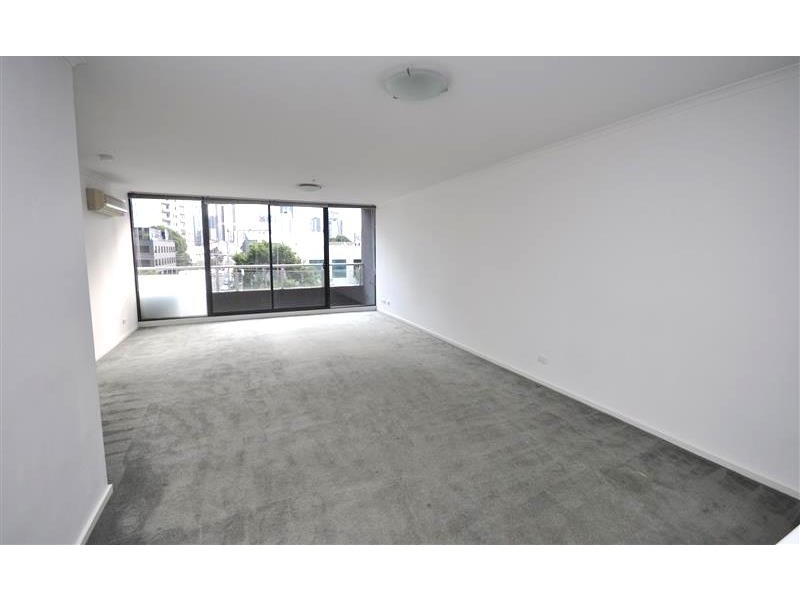 REF 21804/69 Dorcas Street, South Melbourne VIC 3205