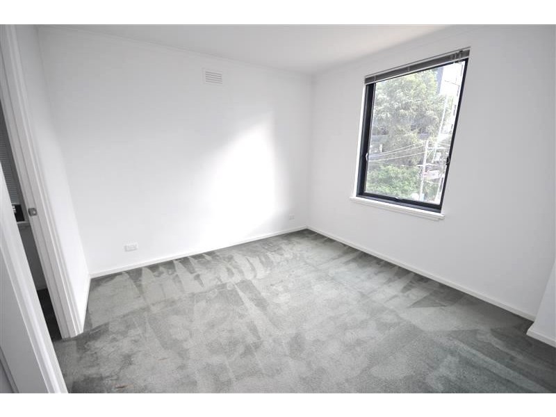 REF 21804/69 Dorcas Street, South Melbourne VIC 3205
