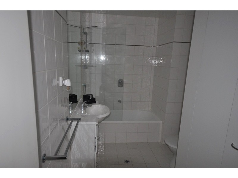 REF 21806/63 Dorcas Street, South Melbourne VIC 3205