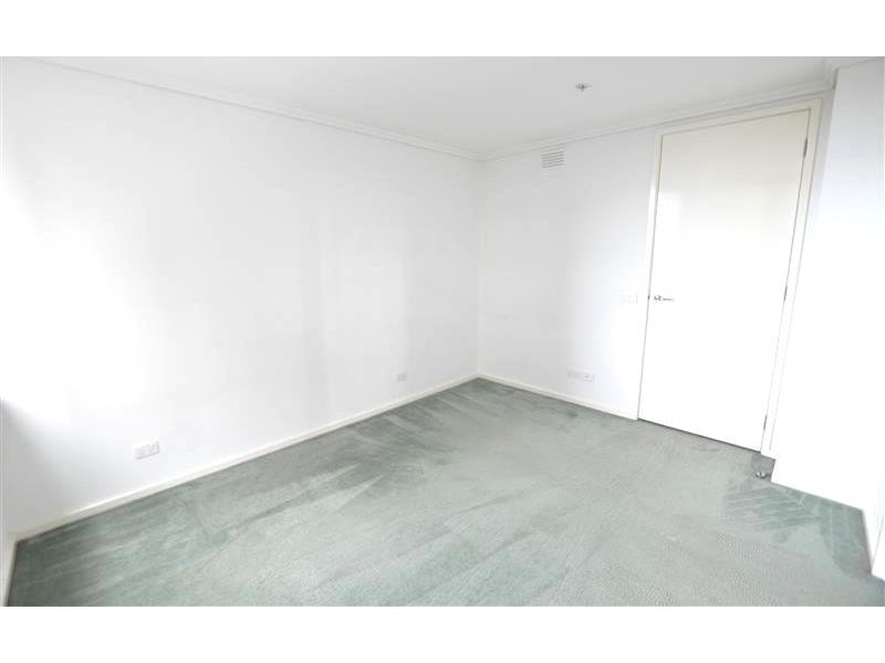 REF 21810/22 Kavanagh Street, Southbank VIC 3006