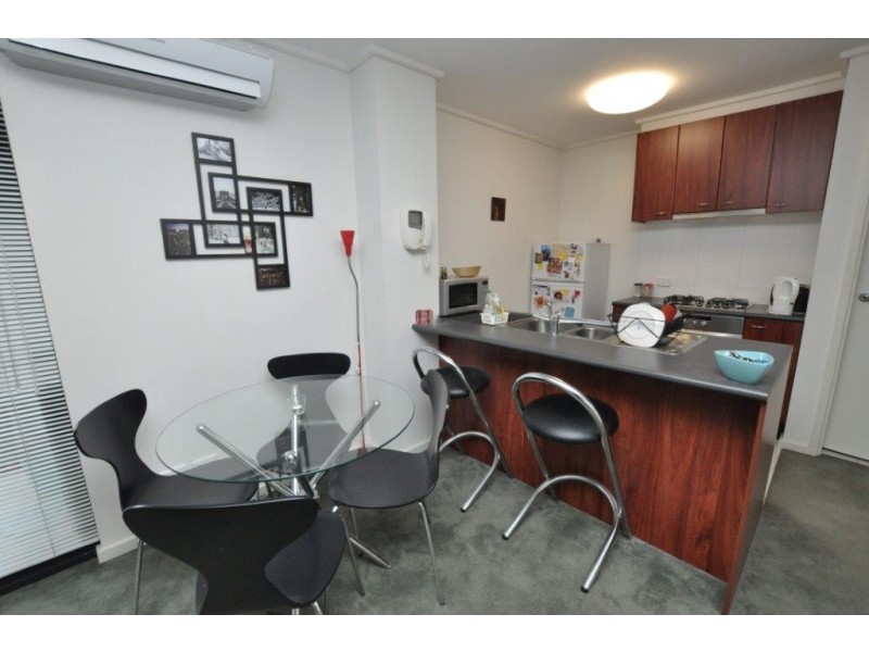 REF 21813/668 Bourke Street, Melbourne VIC 3000