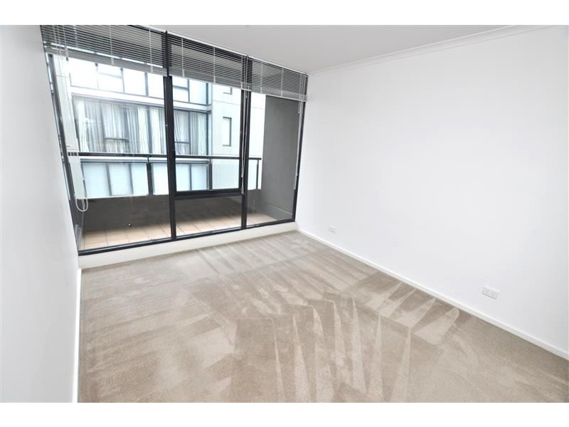 REF 21822/39 Dorcas Street, South Melbourne VIC 3205