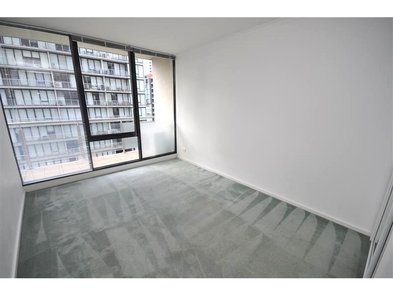 REF 21824/69 Dorcas Street, South Melbourne VIC 3205