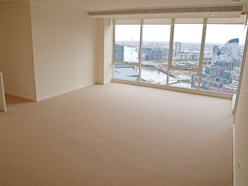 REF 21826/63 Whiteman Street, Southbank VIC 3006