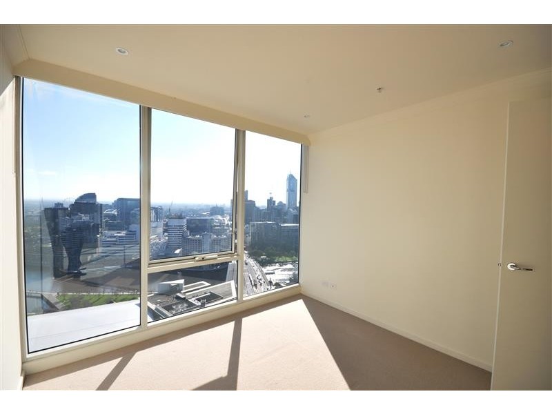 REF 21826/63 Whiteman Street, Southbank VIC 3006