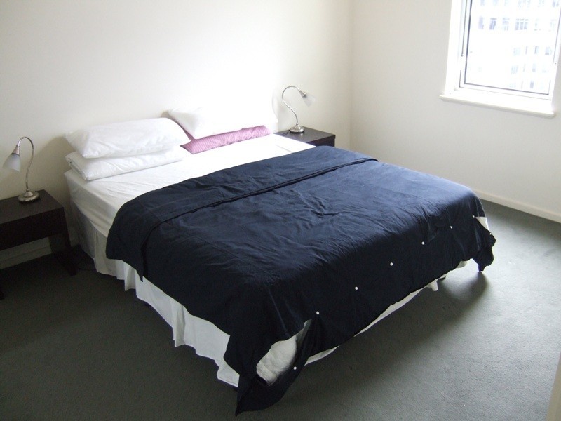 REF 21829/83 Whiteman Street, Southbank VIC 3006