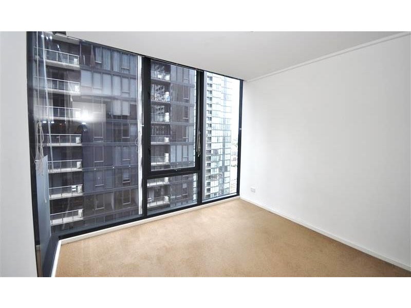 REF 21831/183 City Road, Southbank VIC 3006