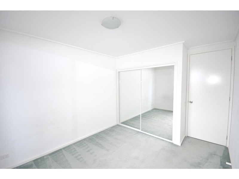 REF 21840/28 Bank Street, South Melbourne VIC 3205