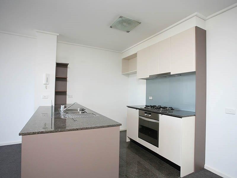 REF 21843/183 City Road, Southbank VIC 3006