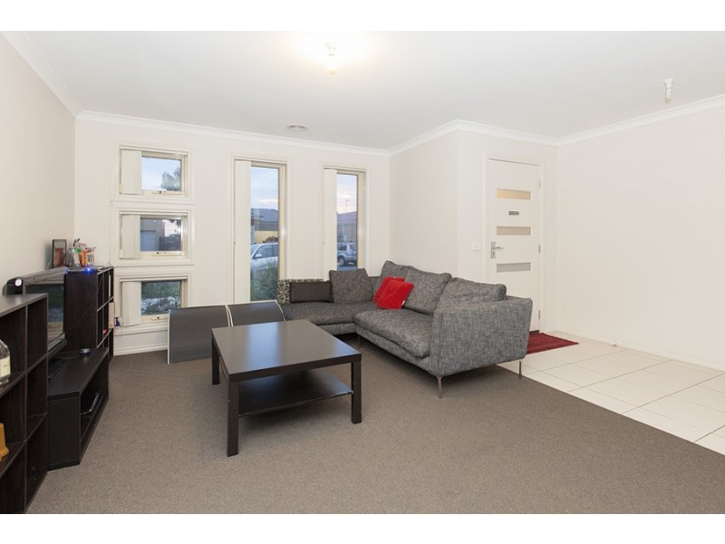 33 Arrowgrass Drive, Point Cook VIC 3030