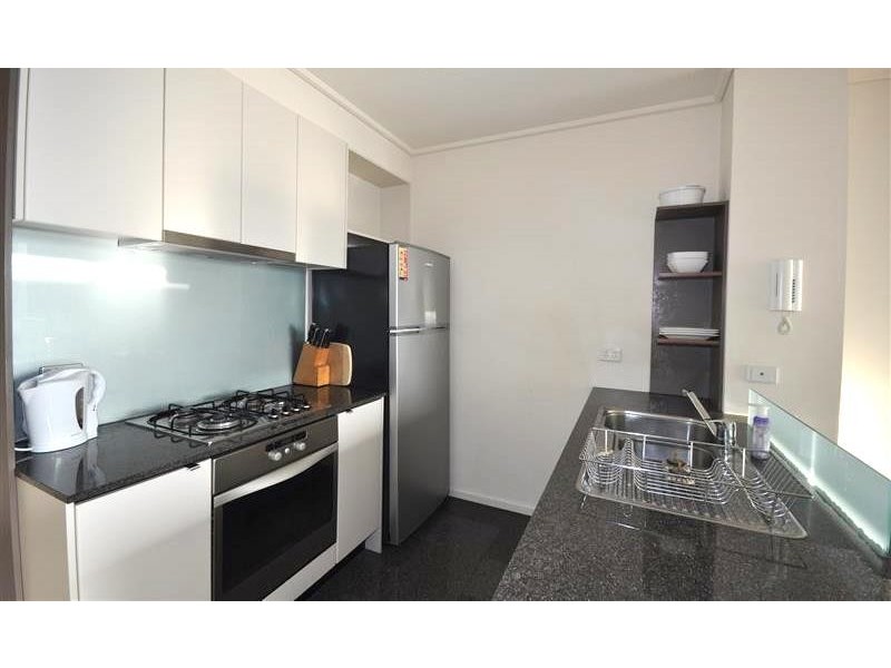 REF 21851/100 Kavanagh Street, Southbank VIC 3006