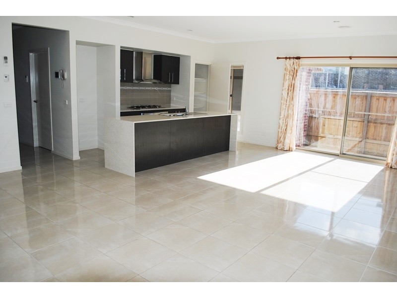 8 Ironwood Drive, Point Cook VIC 3030