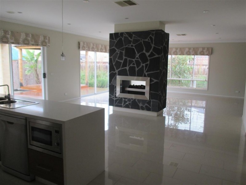 42 DeHavilland Circuit, Williams Landing VIC 3027