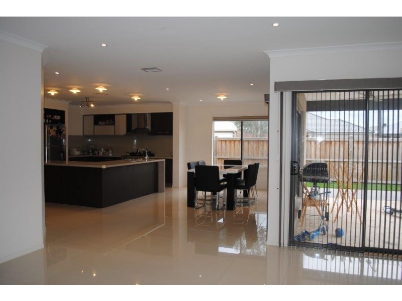 28 Aegean Link, Point Cook VIC 3030