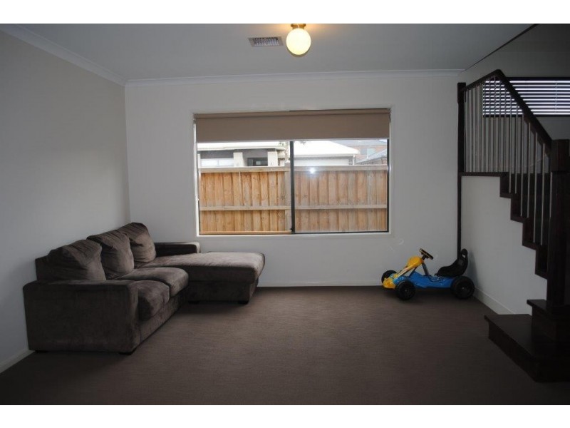 28 Aegean Link, Point Cook VIC 3030