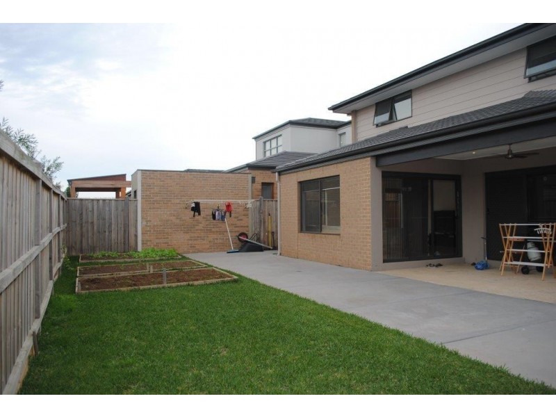 28 Aegean Link, Point Cook VIC 3030