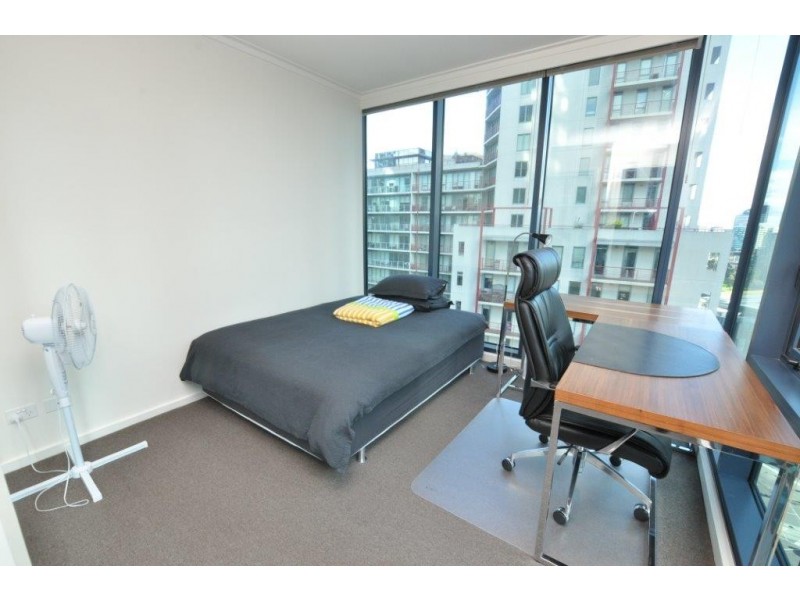 REF 21852/180 City Road, Southbank VIC 3006