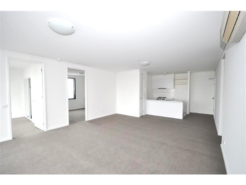 REF 21884/99 Whiteman Street, Southbank VIC 3006