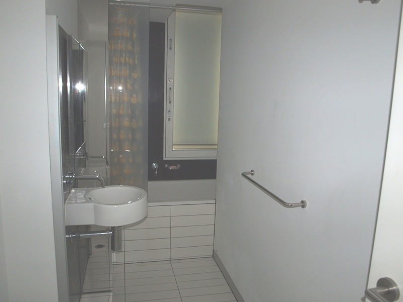 211b/9 Commercial Road, Melbourne VIC 3004