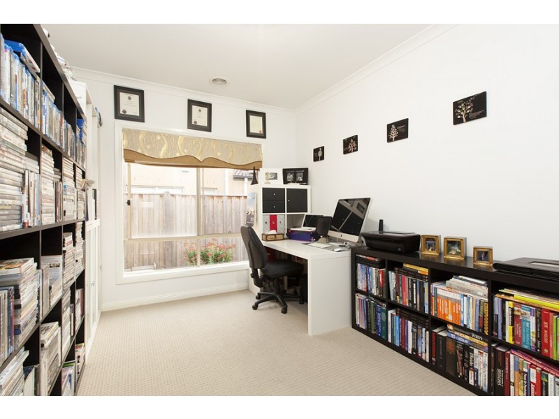 2 Cruise Street, Point Cook VIC 3030
