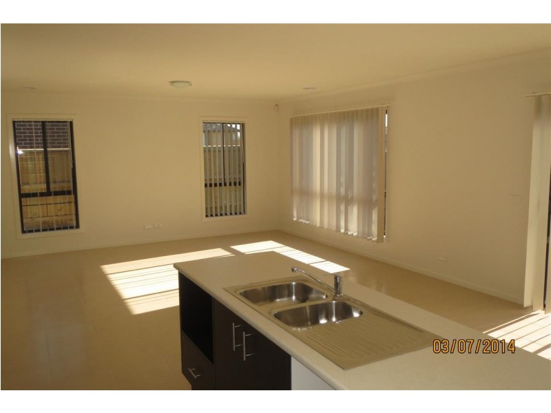 186 Haze Drive, Point Cook VIC 3030