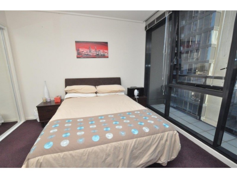 REF 21895/100 Kavanagh Street, Southbank VIC 3006