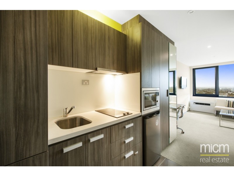 2201/181 A’Beckett Street, Melbourne VIC 3000
