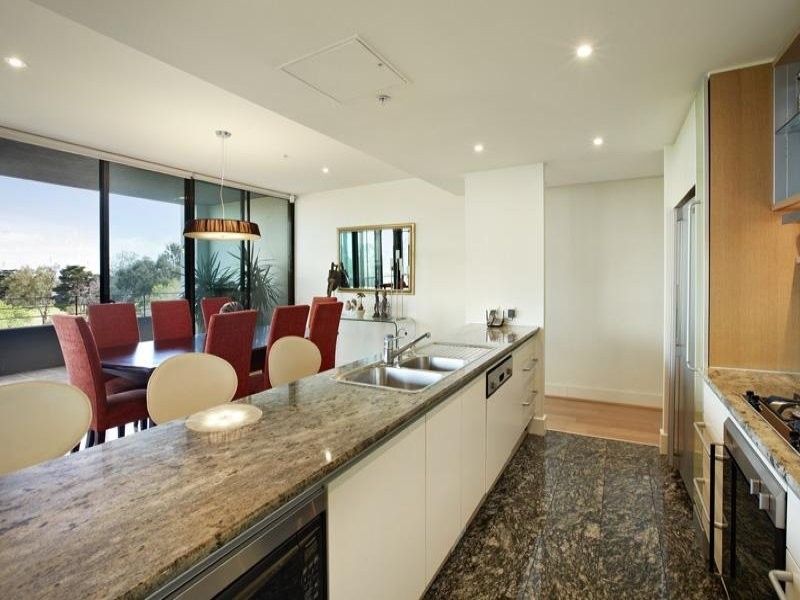 402/19 Queens Road, Melbourne VIC 3004