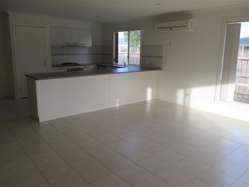 1A Ribbon Close, Point Cook VIC 3030
